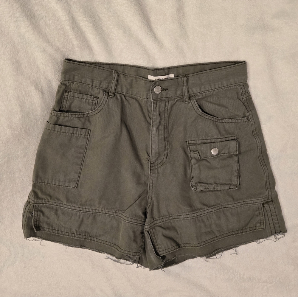 PacSun army green baggy Jordan Bermuda Cargo pockets shorts y2k 2000s